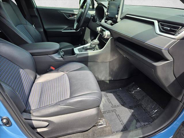 Used 2022 Toyota RAV4 XSE AWD/4WD image 19
