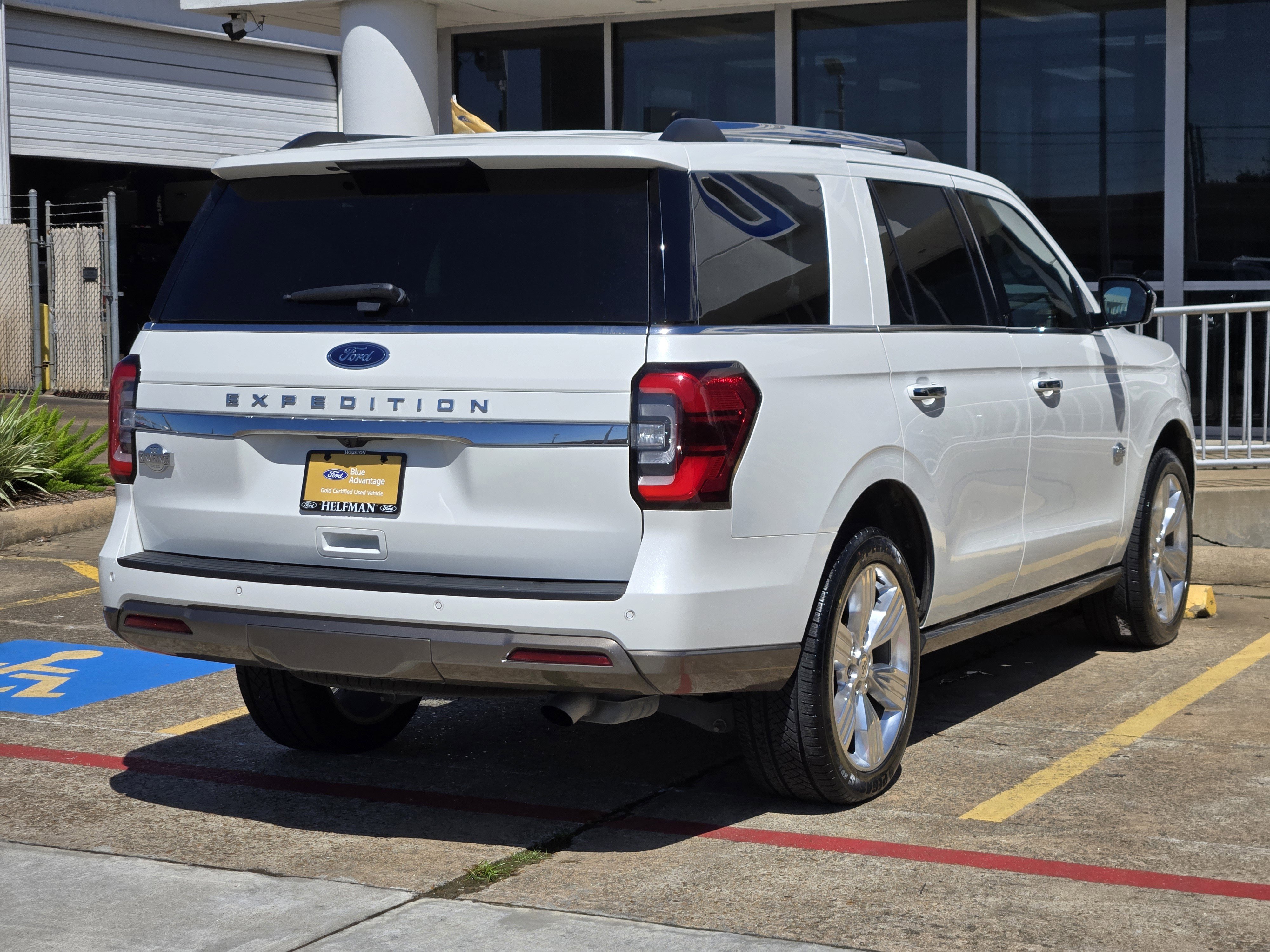 Certified 2024 Ford Expedition King Ranch AWD/4WD image 4