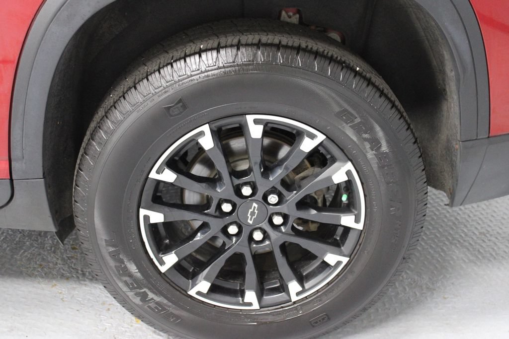 Used 2024 Chevrolet Traverse Z71 AWD/4WD image 16