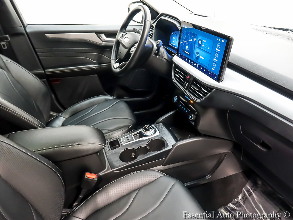 Certified 2025 Ford Escape SE w/ PHEV Premium Package FWD image 25