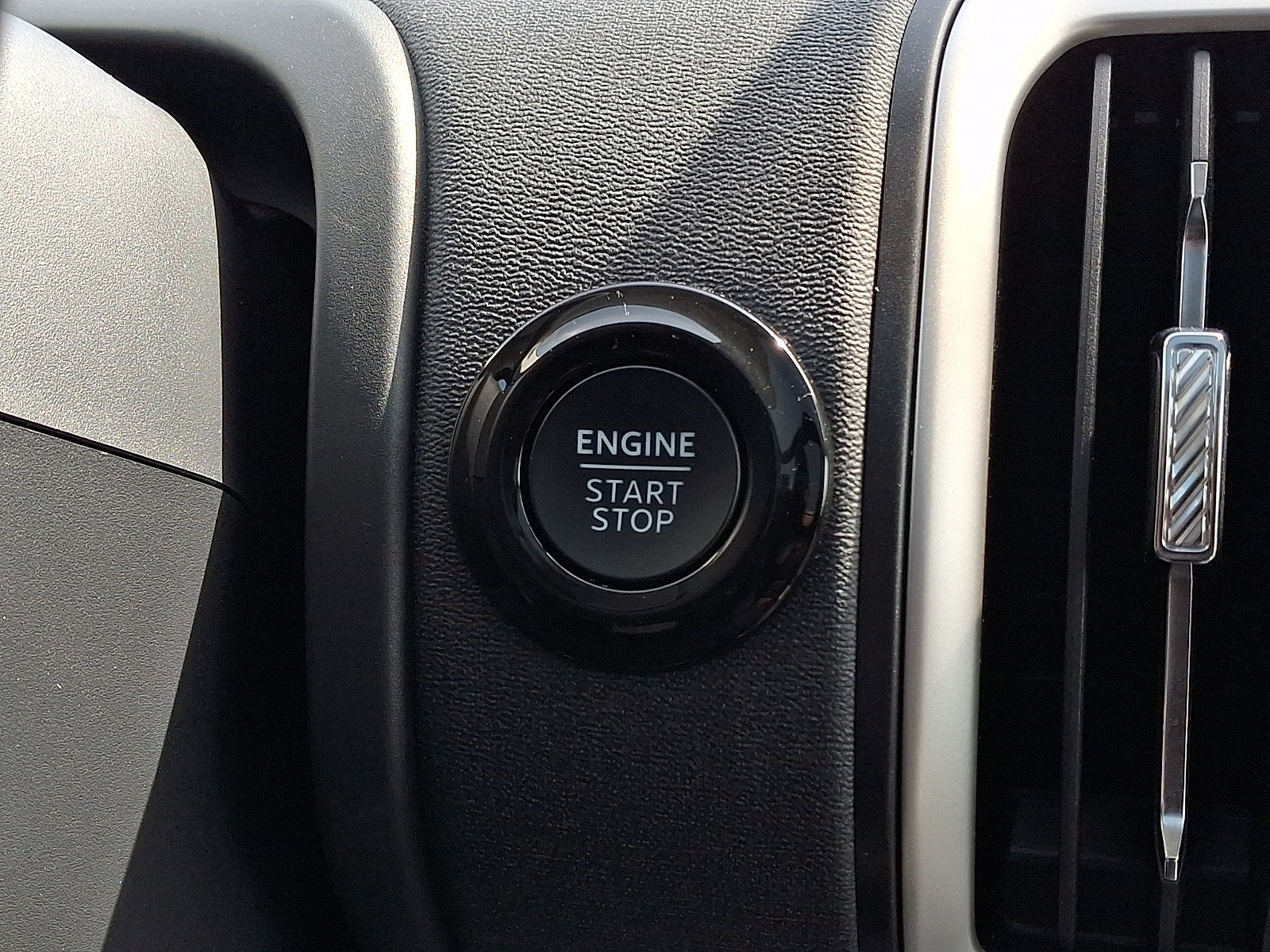 Certified 2025 Ford Expedition Max Active AWD/4WD image 26