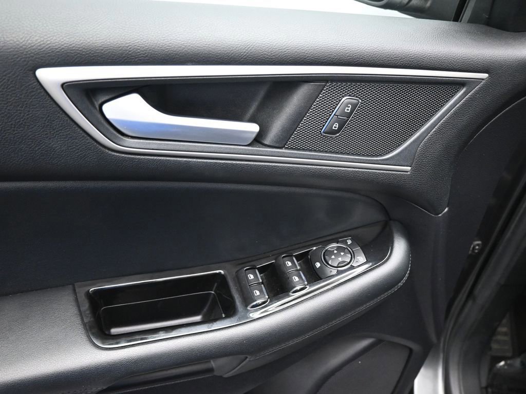 Certified 2020 Ford Edge SEL w/ Convenience Package image 41