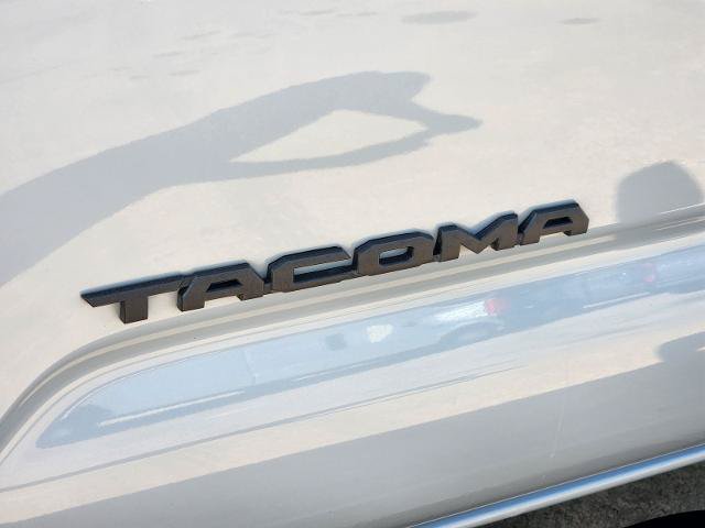 Used 2019 Toyota Tacoma TRD Off-Road RWD image 11