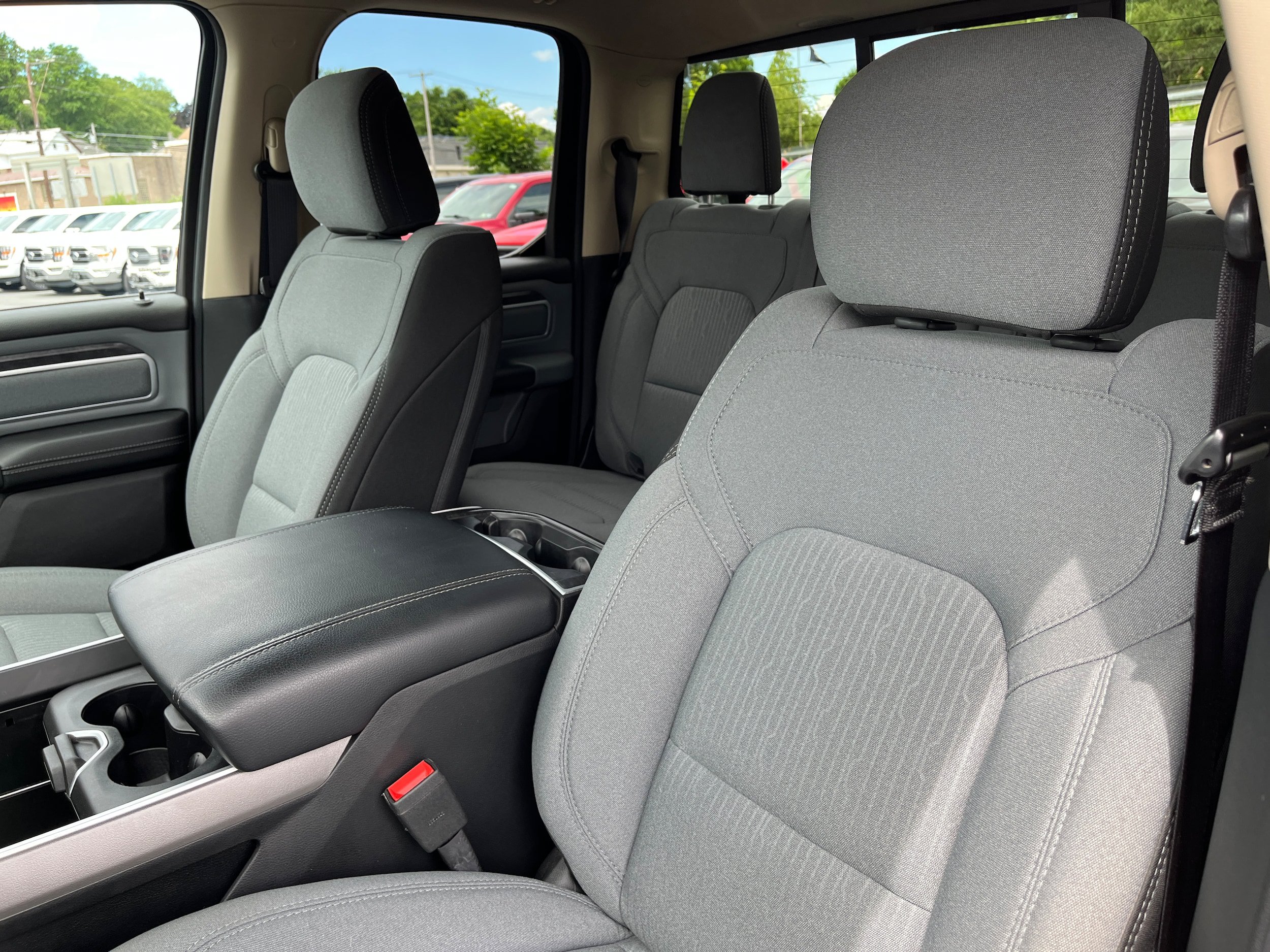 Used 2020 RAM 1500 Big Horn AWD/4WD image 10