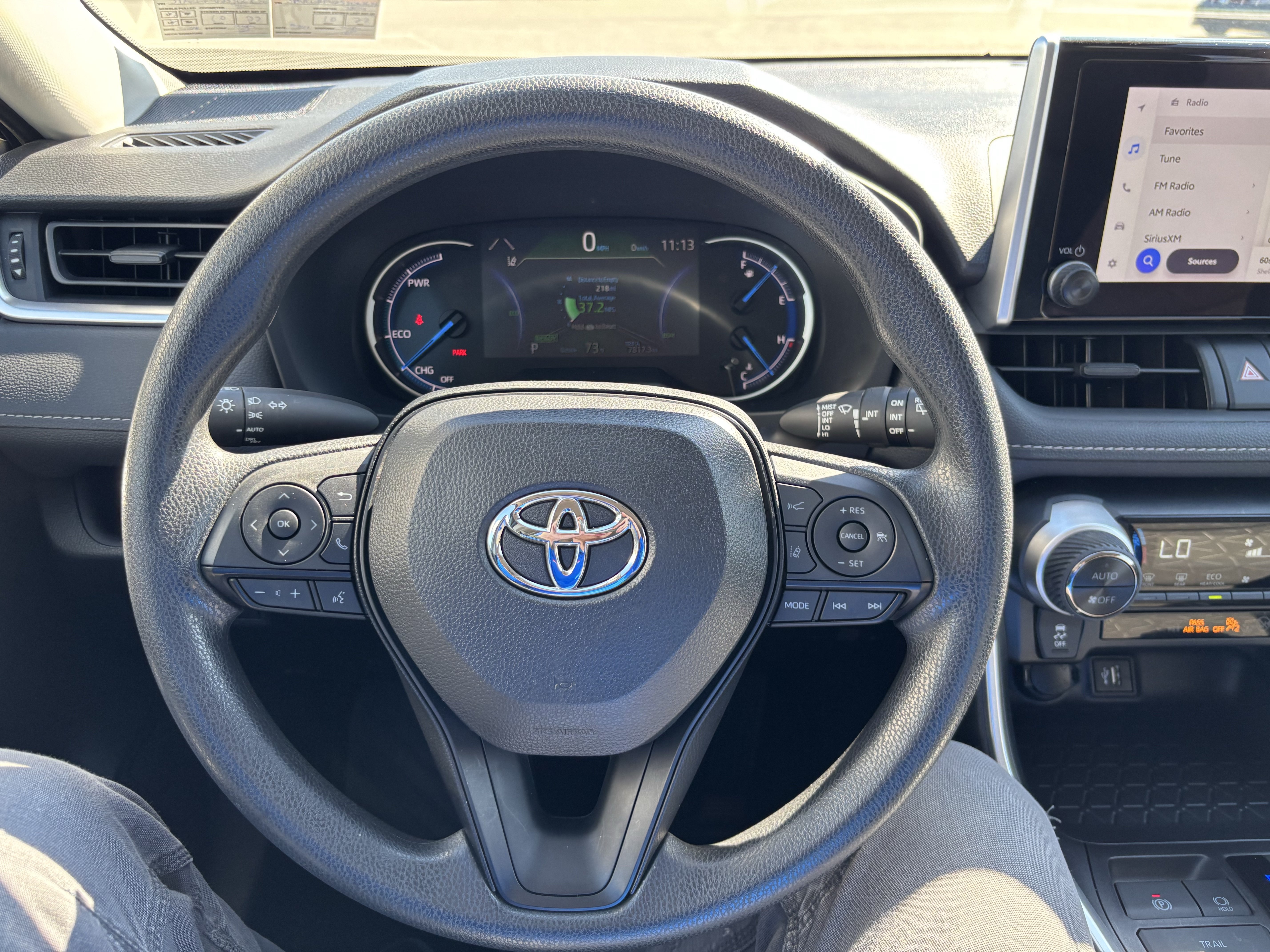 Used 2025 Toyota RAV4 XLE AWD/4WD image 18