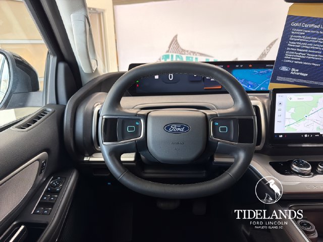Certified 2025 Ford Expedition Active RWD image 17