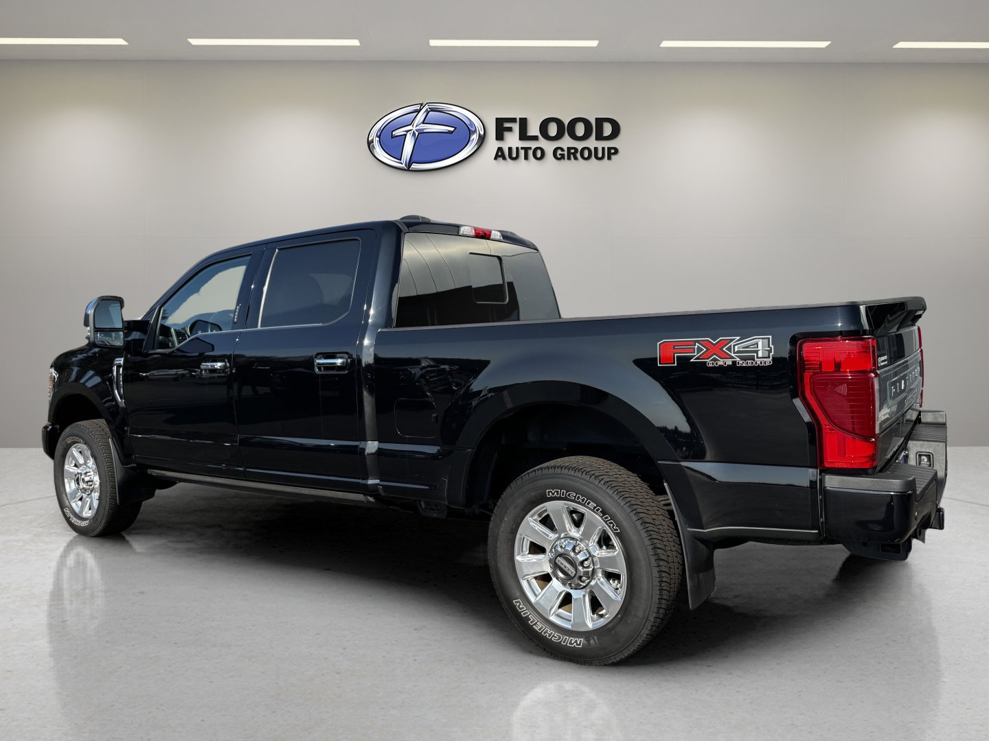 Certified 2021 Ford F250 Platinum w/ FX4 Off-Road Package image 9