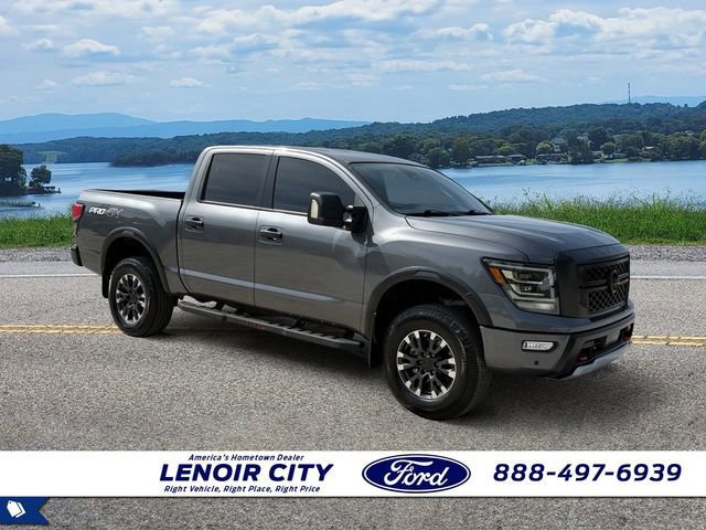 Used 2023 Nissan Titan PRO-4X w/ Pro-4x Convenience Package image 7