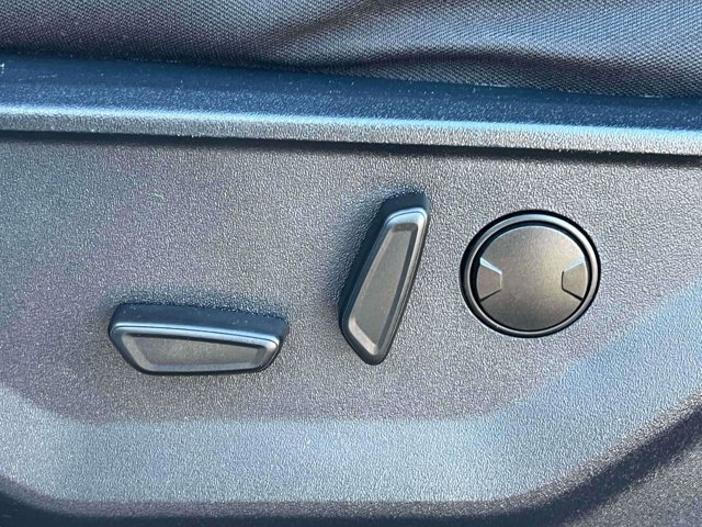 Certified 2022 Ford F150 XLT w/ Equipment Group 302A High image 22