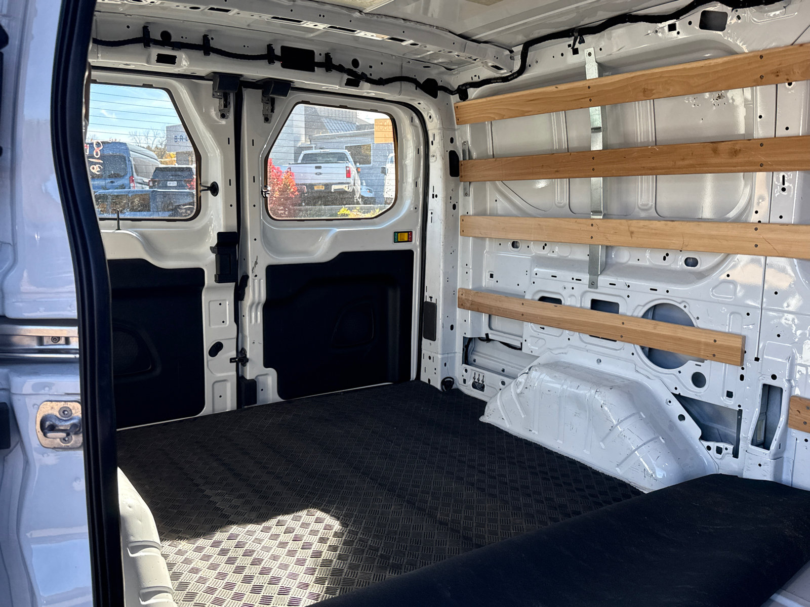 Certified 2025 Ford Transit 250 Low Roof w/ Exterior Upgrade Package RWD image 23