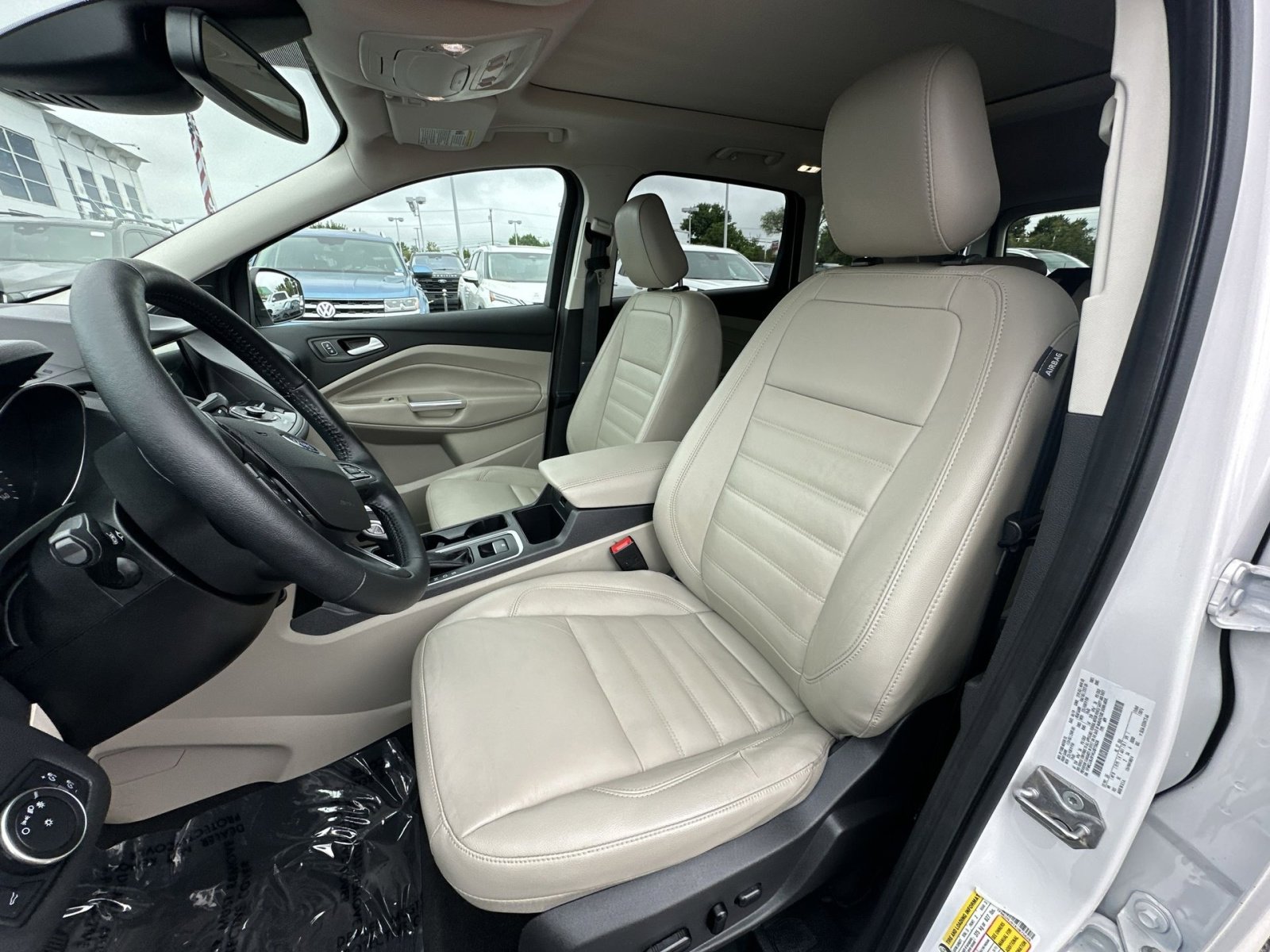 Certified 2019 Ford Escape Titanium AWD/4WD image 21