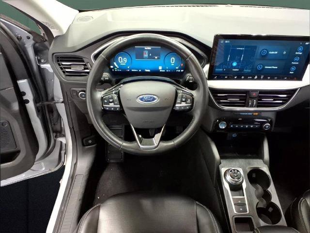 Certified 2023 Ford Escape Platinum AWD/4WD image 17