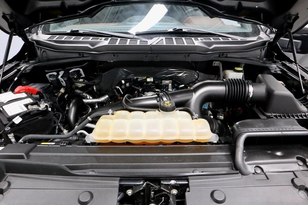 Certified 2022 Ford F150 Lariat w/ Equipment Group 502A High image 18