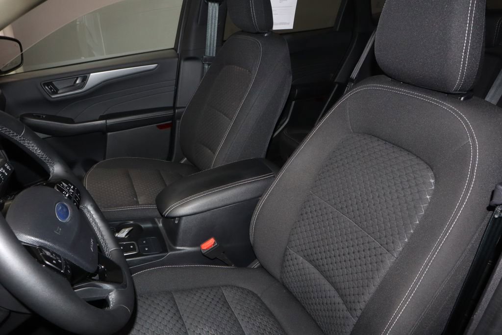 Certified 2023 Ford Escape Active AWD/4WD image 26