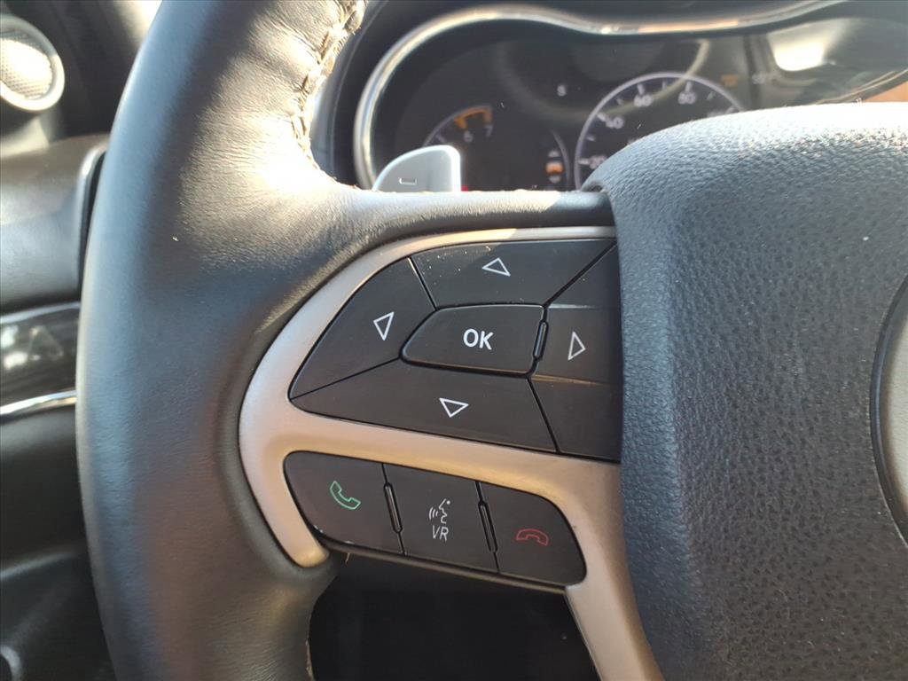 Used 2017 Jeep Grand Cherokee Overland image 15