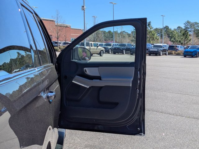 Certified 2025 Ford Expedition Active image 37