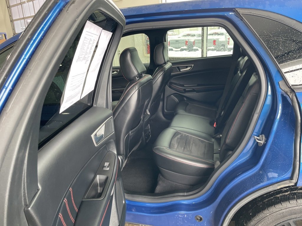 Certified 2023 Ford Edge ST-Line w/ Class II Trailer Tow Package image 20