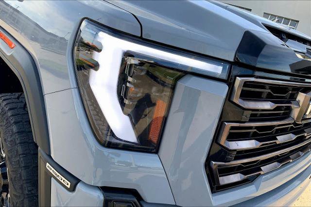 Used 2025 GMC Sierra 2500 AT4X AWD/4WD image 28