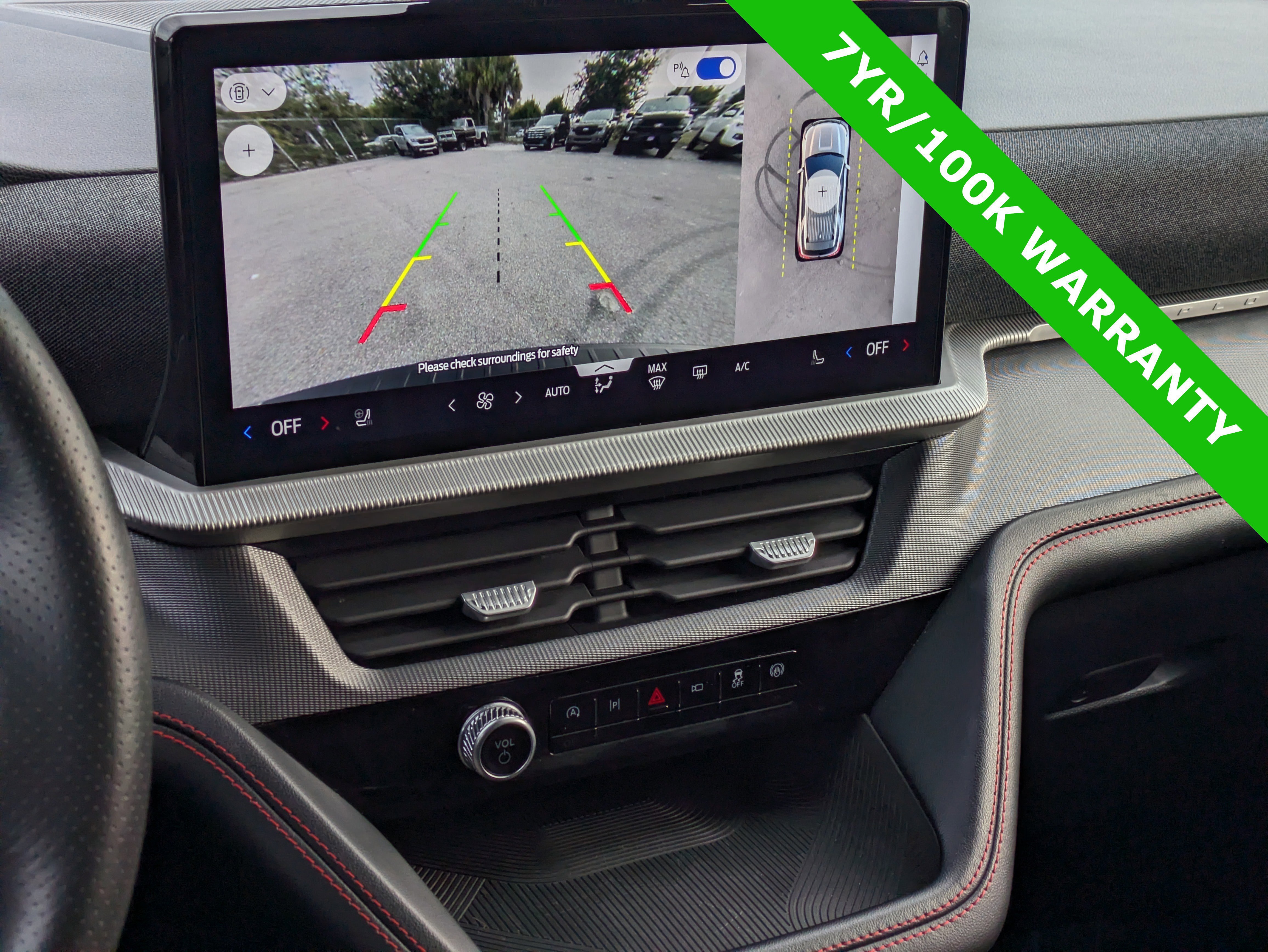 Certified 2025 Ford Explorer ST-Line w/ ST-Line Street Pack image 30