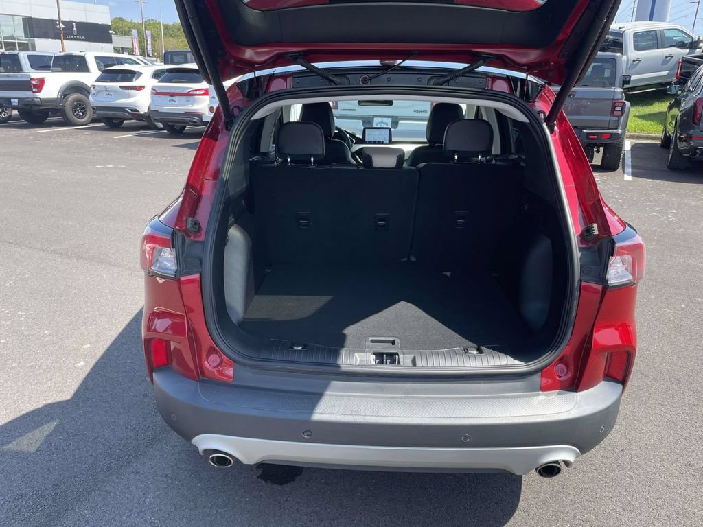 Certified 2022 Ford Escape SEL FWD image 10