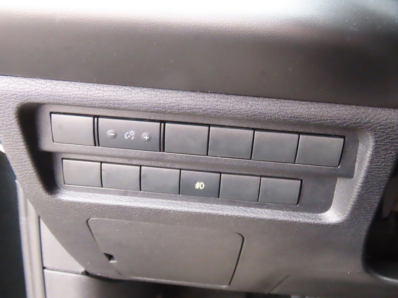 Used 2024 Mitsubishi Outlander ES image 26