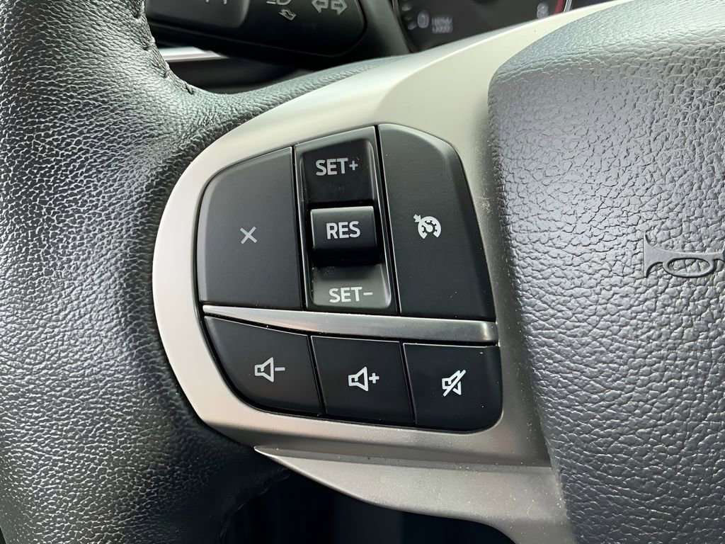 Certified 2024 Ford Explorer XLT w/ Equipment Group 202A RWD image 30