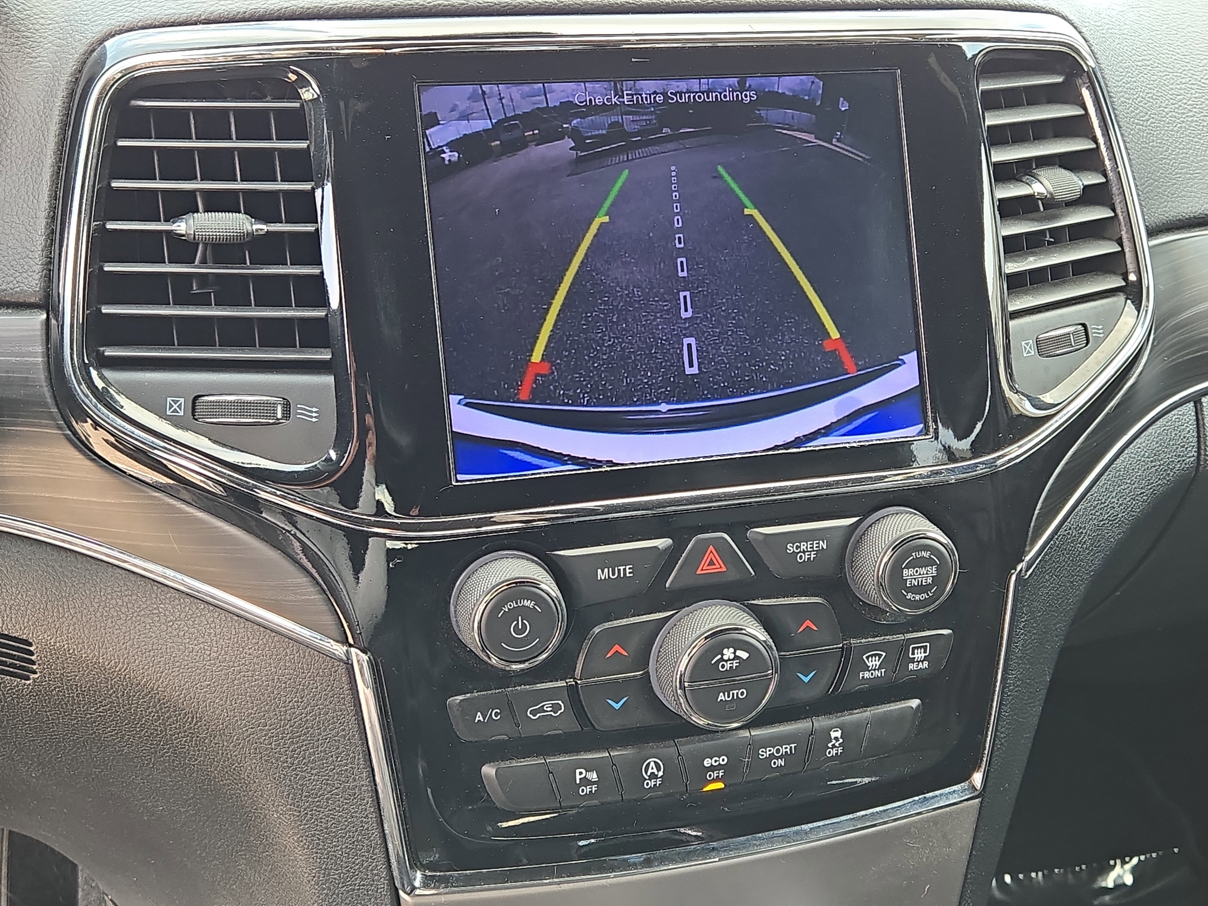 Used 2019 Jeep Grand Cherokee Limited w/ Luxury Group II image 29