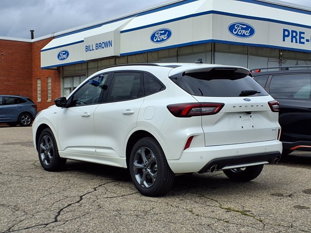 Certified 2024 Ford Escape ST-Line w/ Tech Pack #1 AWD/4WD image 2