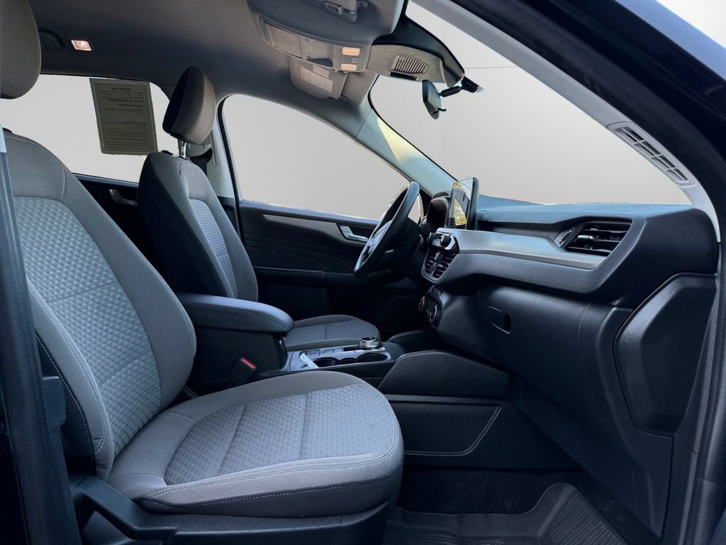 Certified 2021 Ford Escape SE w/ Cold Weather Package FWD image 15