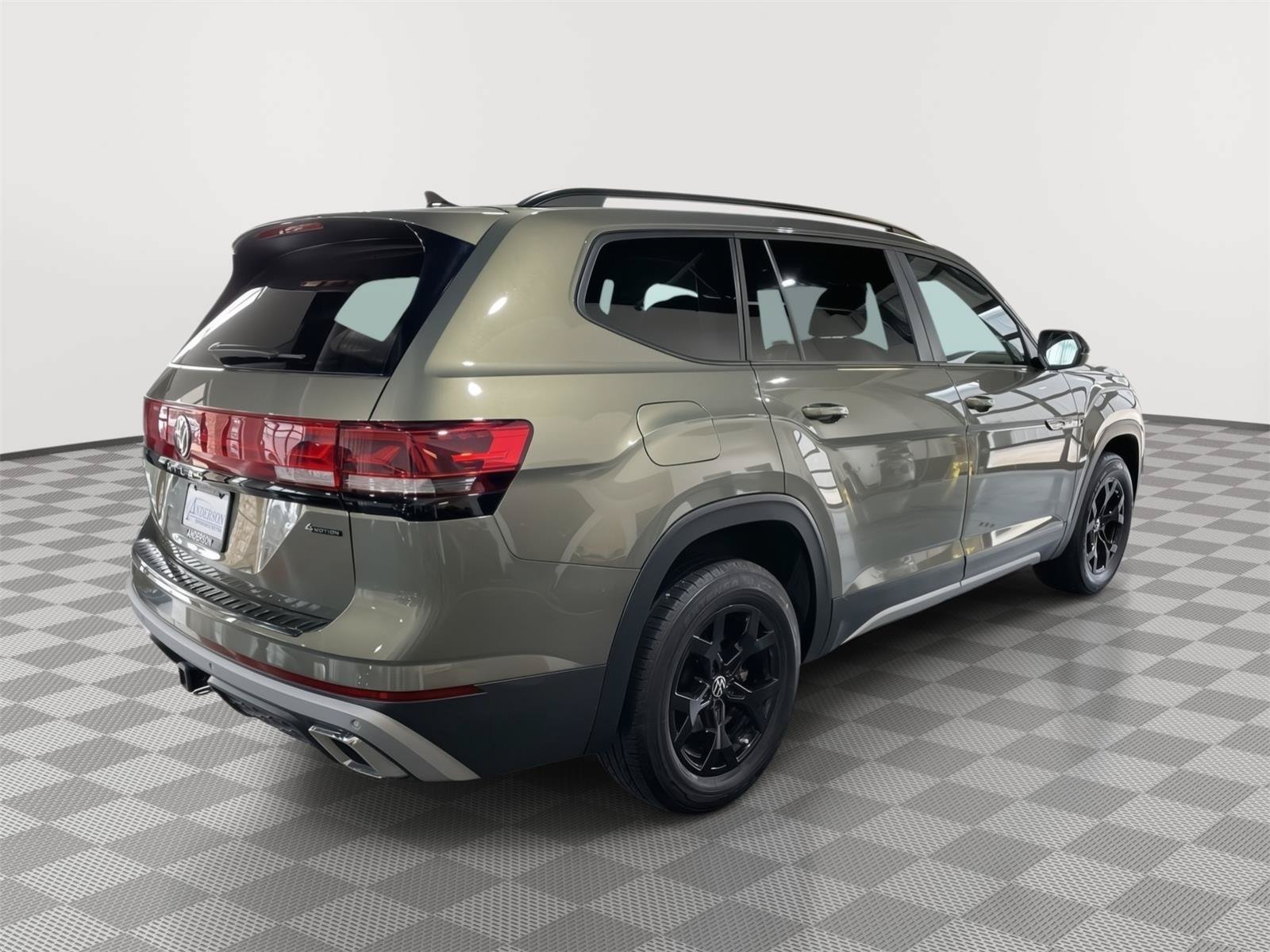 Used 2024 Volkswagen Atlas Peak Edition SEL AWD/4WD image 7