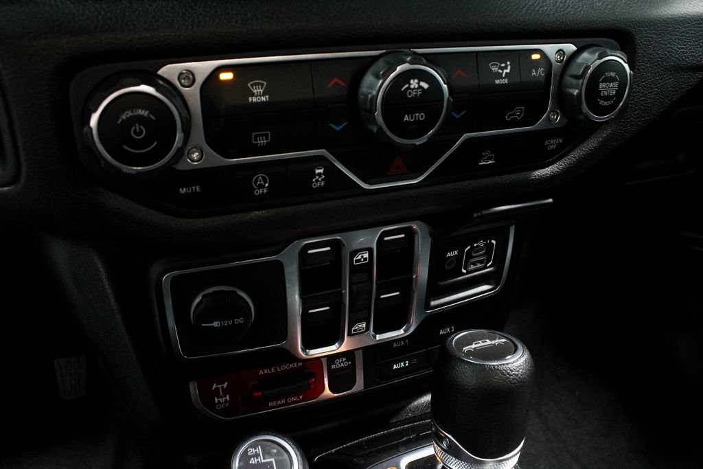 Used 2024 Jeep Gladiator Sport AWD/4WD image 33