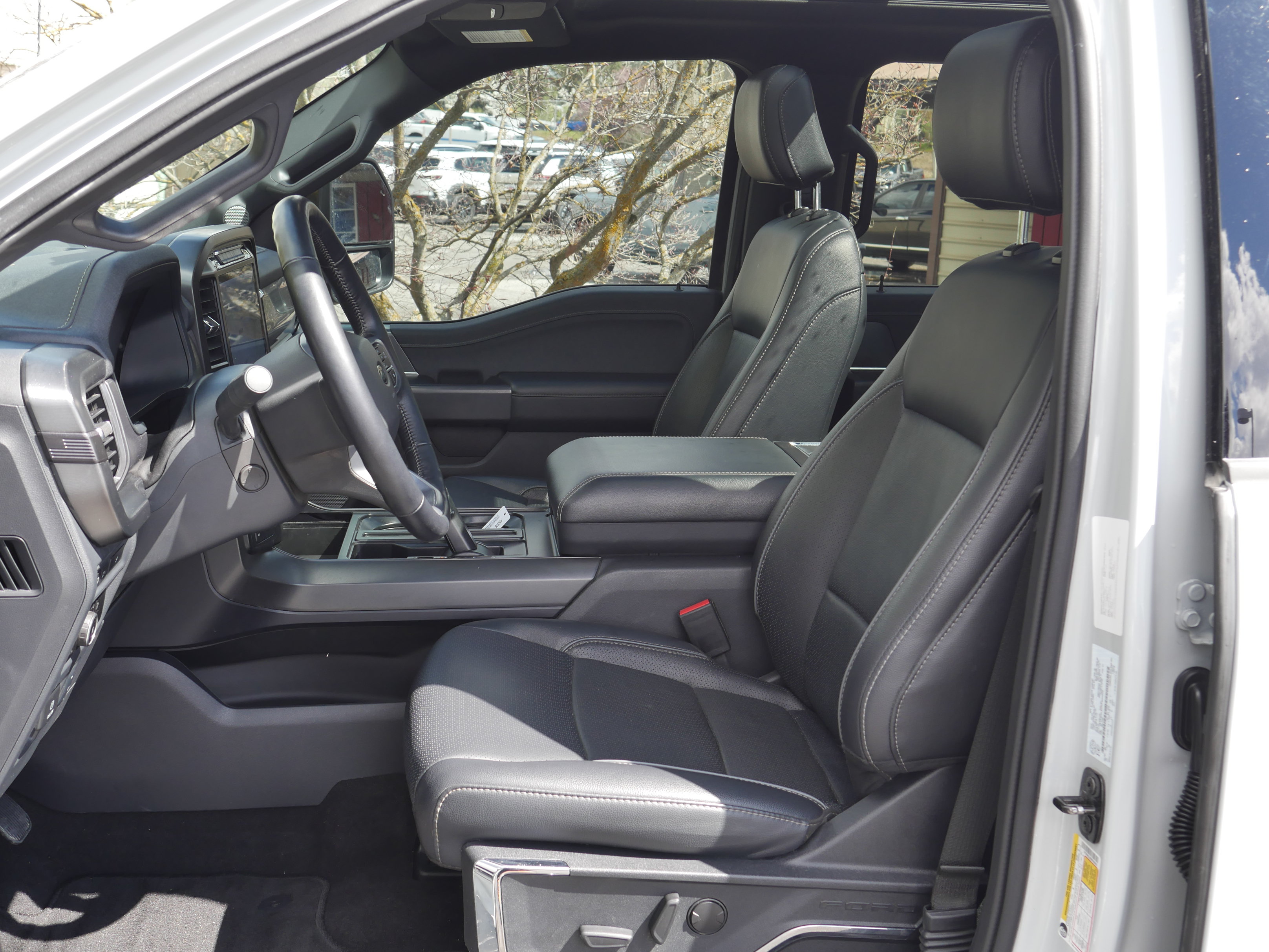 Certified 2024 Ford F150 Lariat w/ Tow/Haul Package AWD/4WD image 3