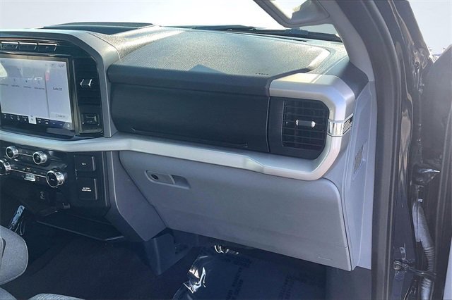 Certified 2022 Ford F150 XLT w/ Equipment Group 302A High image 17