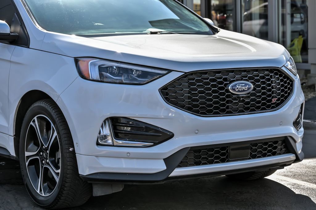 Certified 2022 Ford Edge ST w/ Equipment Group 401A AWD/4WD image 11