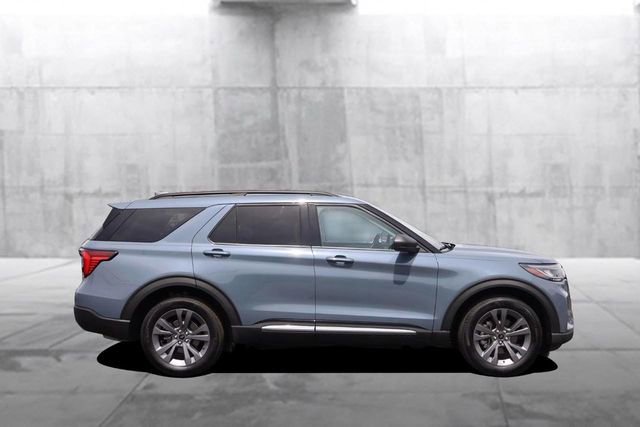 Certified 2025 Ford Explorer Active w/ Active Comfort Package AWD/4WD image 5