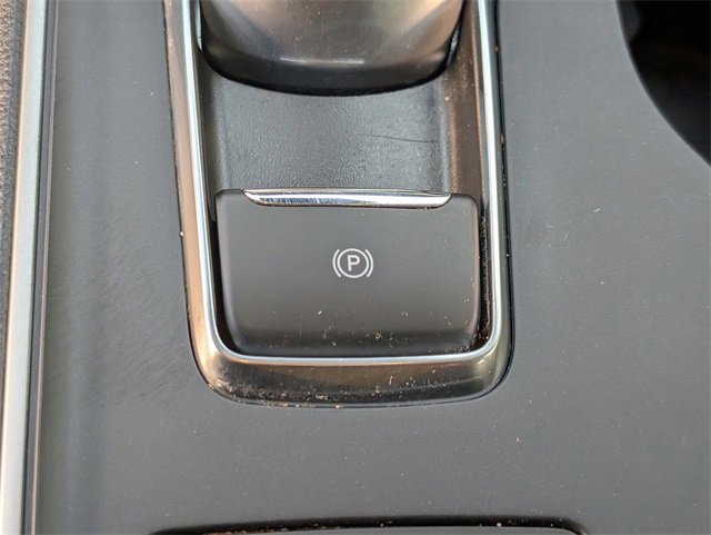 Certified 2023 Ford Edge SE w/ Black Appearance Package image 20