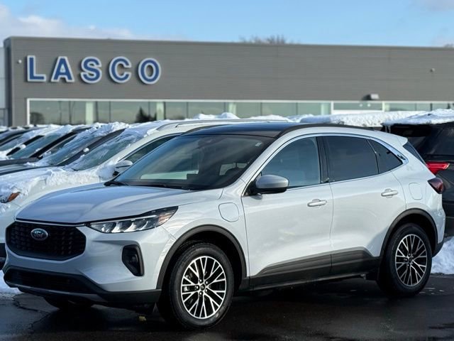 Certified 2025 Ford Escape SE