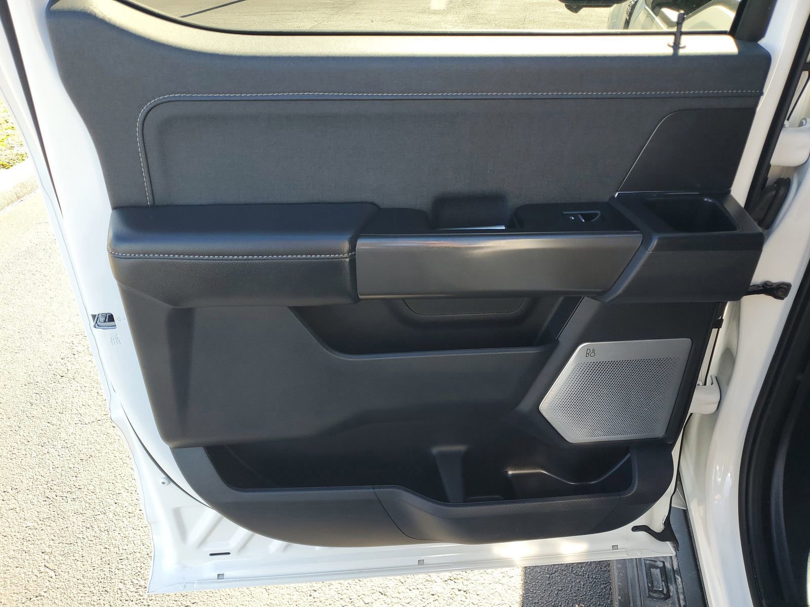 Certified 2024 Ford F150 Lariat w/ Equipment Group 502A High AWD/4WD image 9