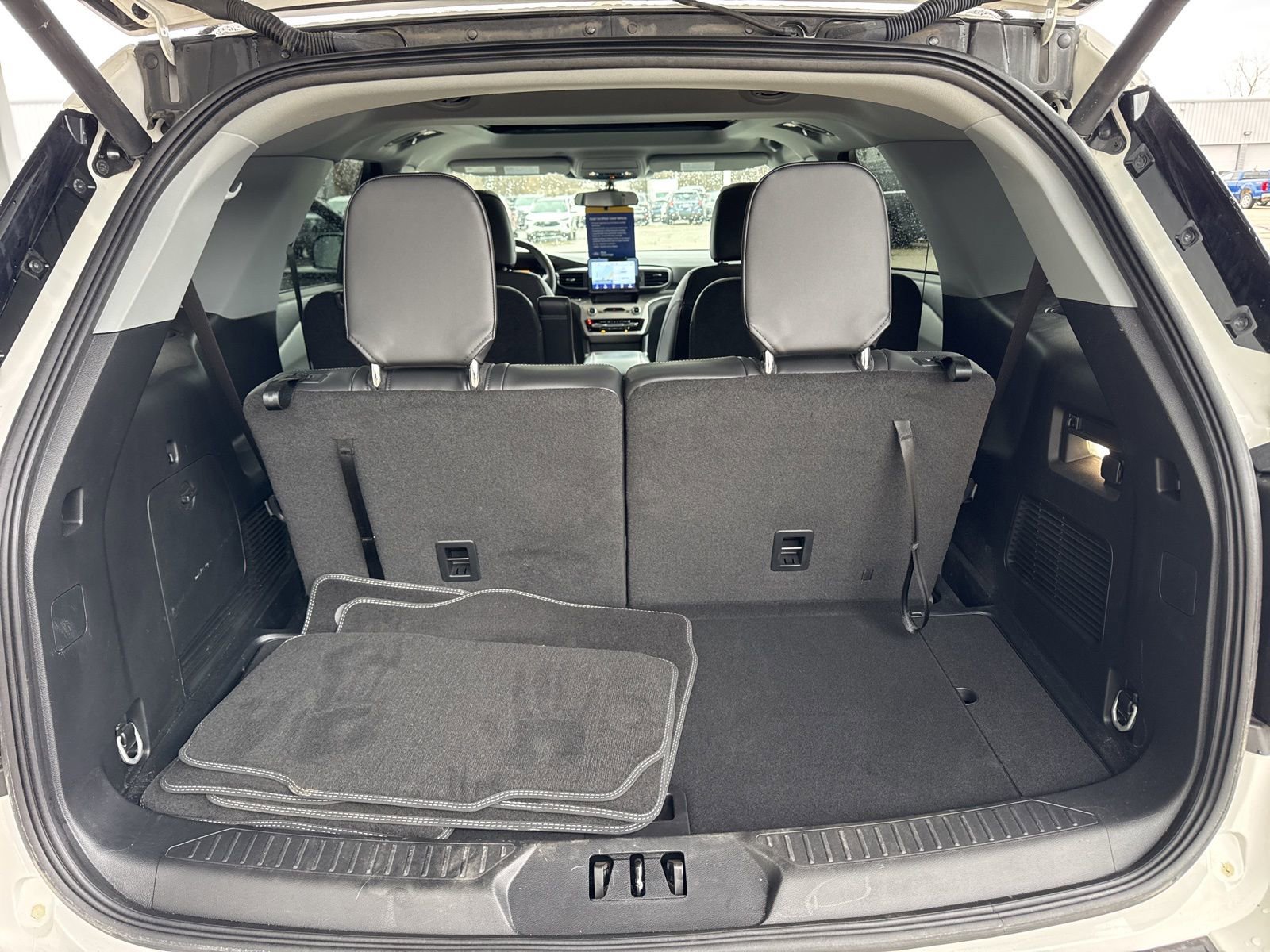 Certified 2023 Ford Explorer XLT w/ Equipment Group 202A image 38