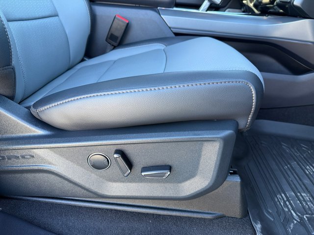 Certified 2025 Ford F150 Lightning Lariat image 28