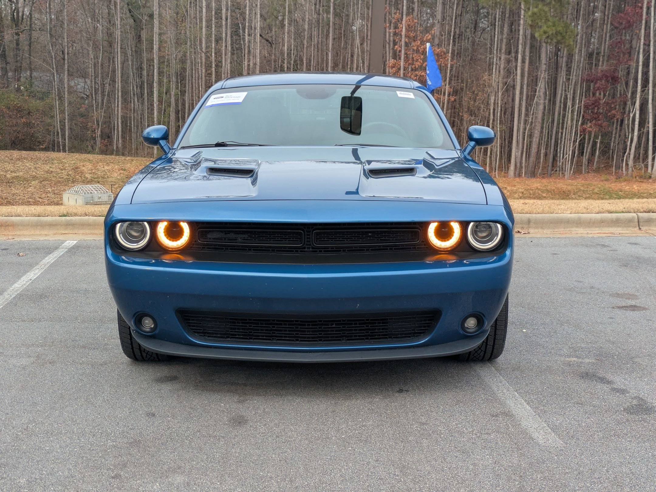 Used 2022 Dodge Challenger SXT w/ Blacktop Package image 7