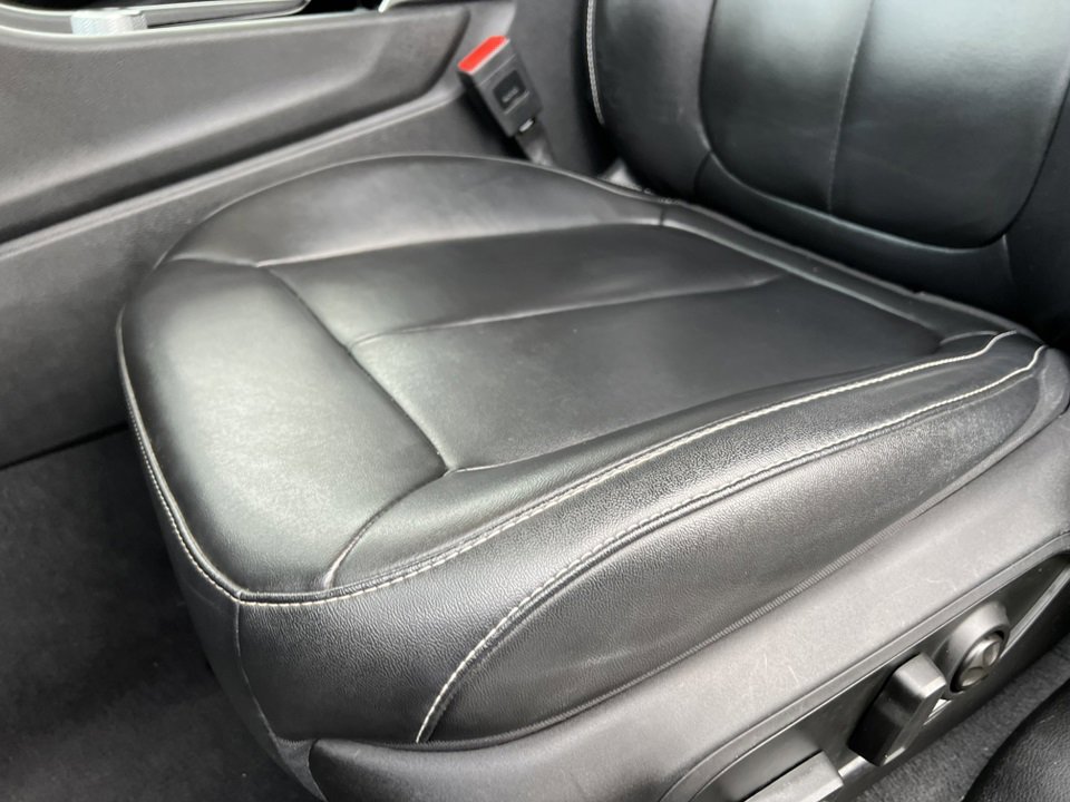 Used 2023 Jeep Grand Cherokee L Limited w/ Trailer Tow Group (B) image 17