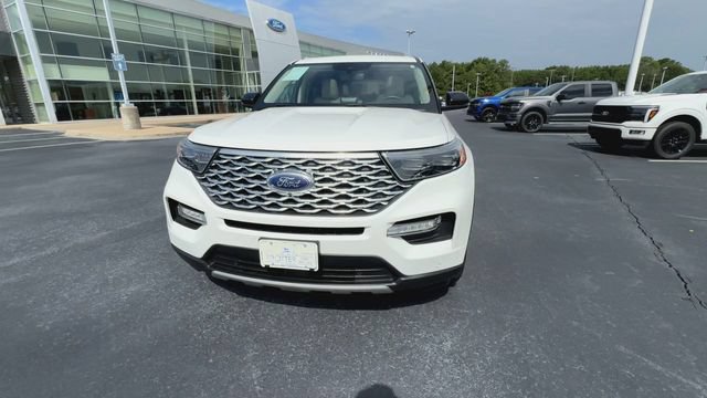 Certified 2021 Ford Explorer Platinum w/ Equipment Group 601A AWD/4WD image 3