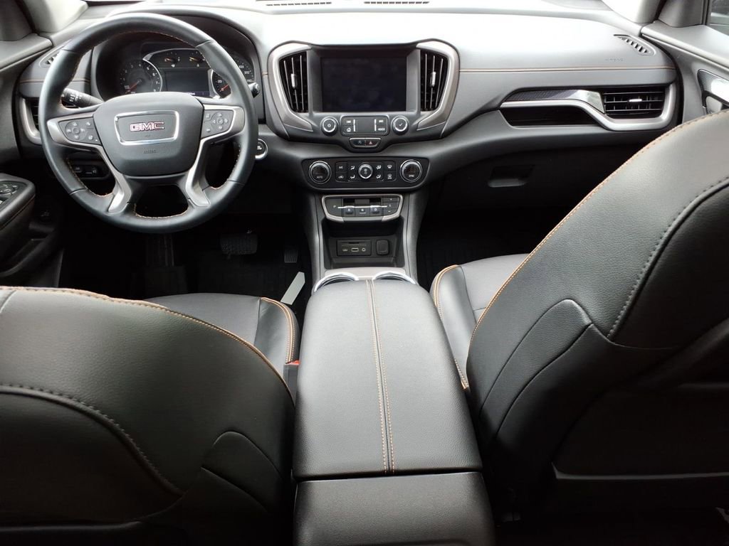 Used 2023 GMC Terrain AT4 w/ Tech Package AWD/4WD image 8