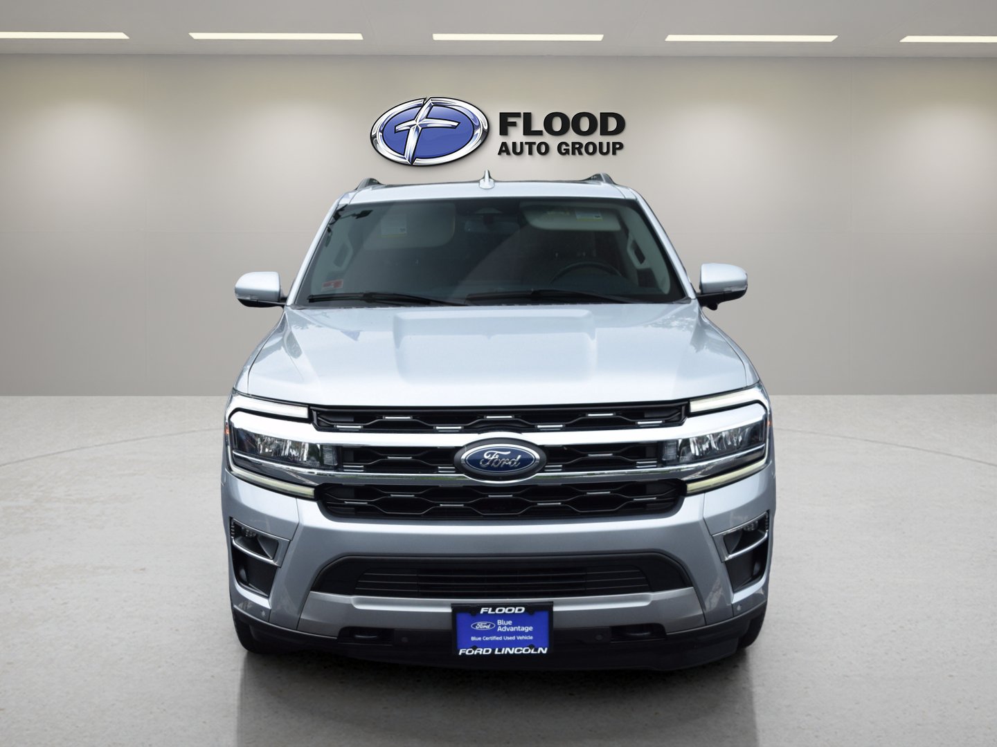 Certified 2022 Ford Expedition Limited AWD/4WD image 2