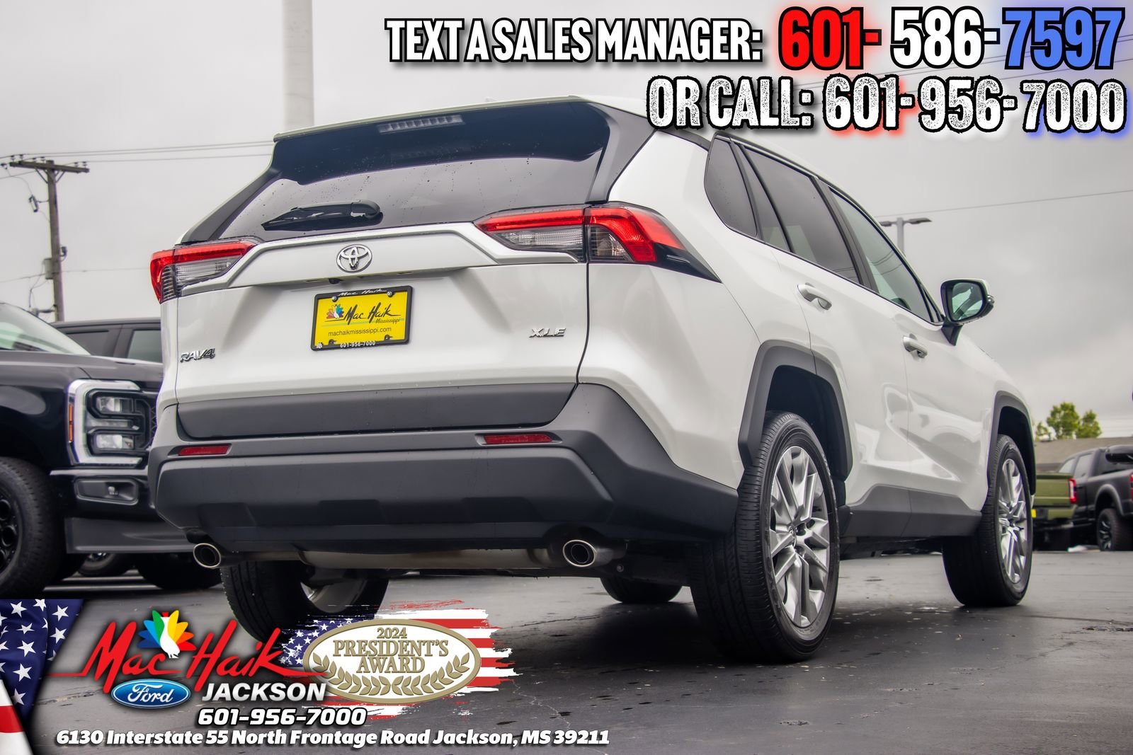 Used 2024 Toyota RAV4 XLE Premium FWD image 5