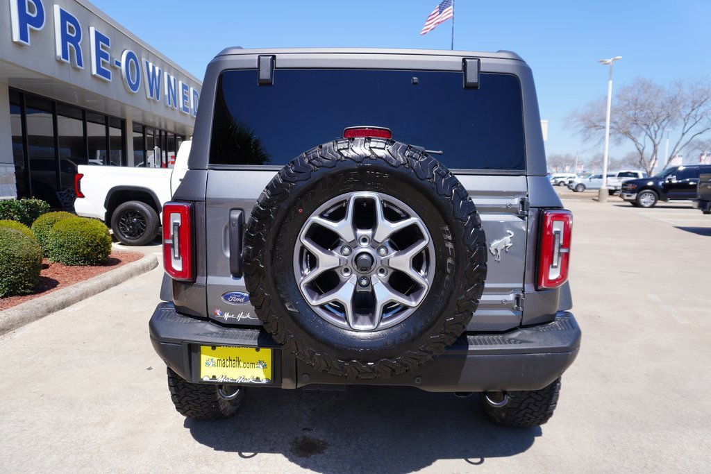 Certified 2025 Ford Bronco Badlands image 3