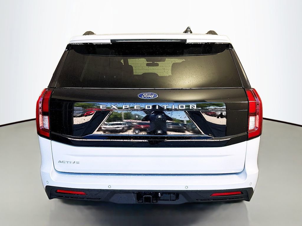 Certified 2025 Ford Expedition Active AWD/4WD image 12