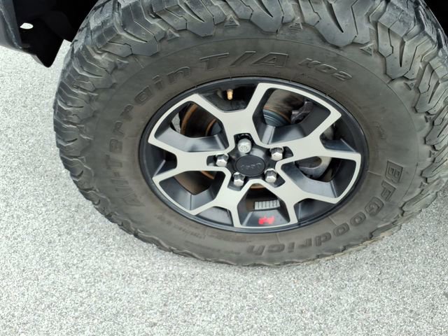 Used 2020 Jeep Gladiator Sport w/ Quick Order Package 24S image 15