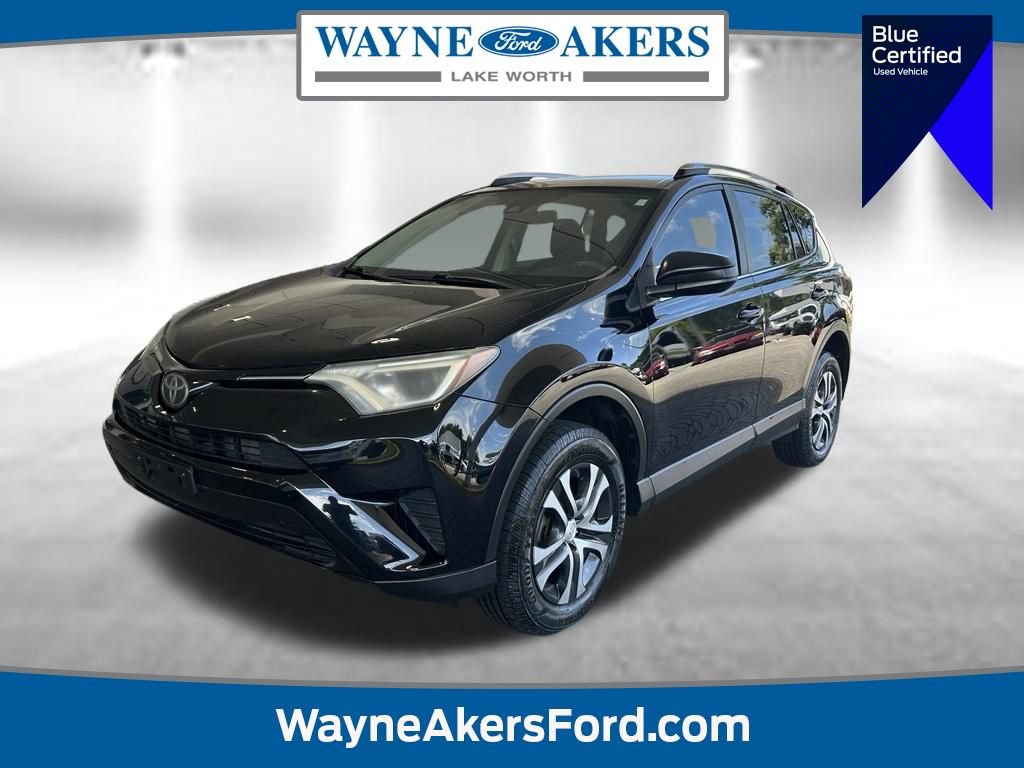 Used 2018 Toyota RAV4 LE FWD image 1